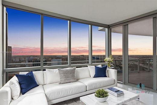 مجمع شقق ﻓﻲ ميامي، فلوريدا, Miami-Dade County