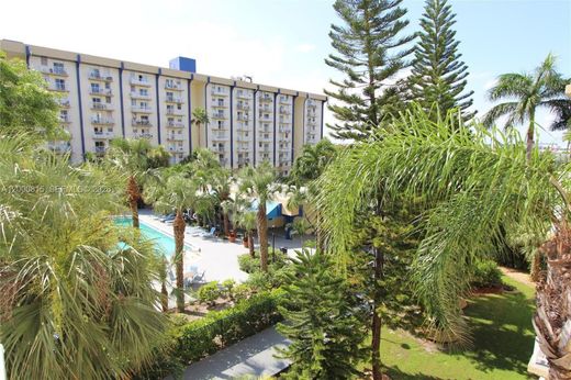 Residential complexes in Miami, Miami-Dade