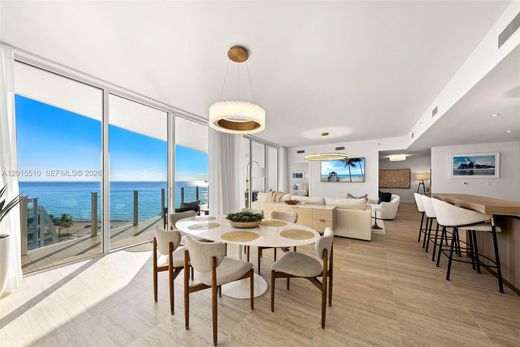 Residential complexes in Fort Lauderdale, Broward County