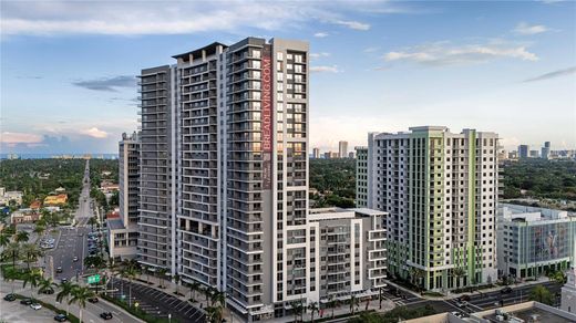 Residential complexes in Hollywood, Broward County