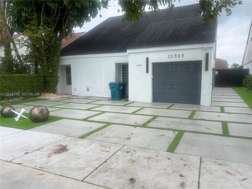 Villa in Miami, Miami-Dade