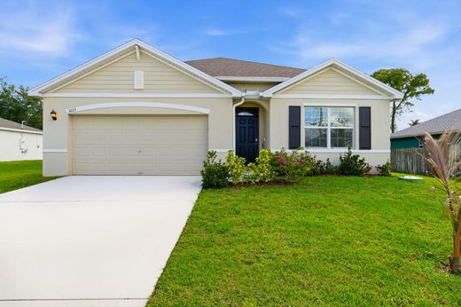 Villa Port Saint Lucie, Saint Lucie County