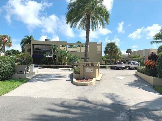 Kamienica w Pompano Beach, Broward County