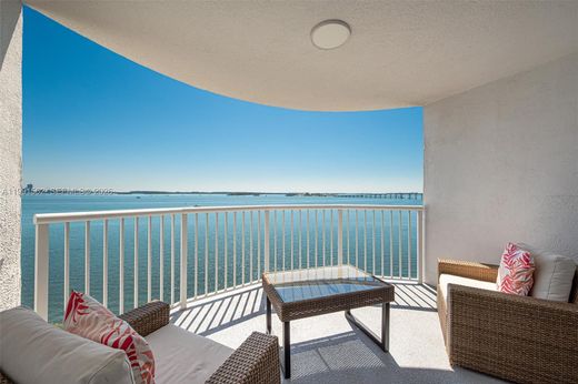 Residential complexes in Miami, Miami-Dade