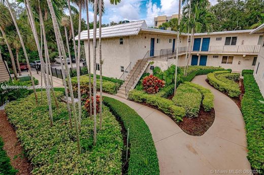 Kamienica w Pinecrest, Miami-Dade County