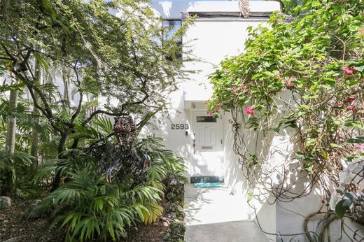 Residential complexes in Miami, Miami-Dade