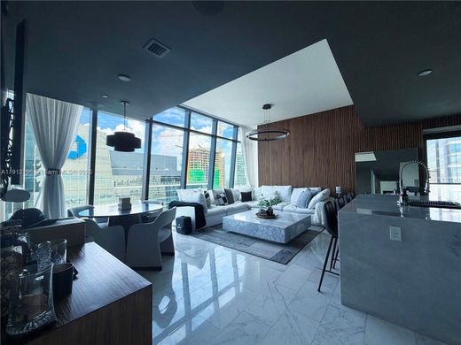 Complexes résidentiels à Miami, Comté de Miami-Dade