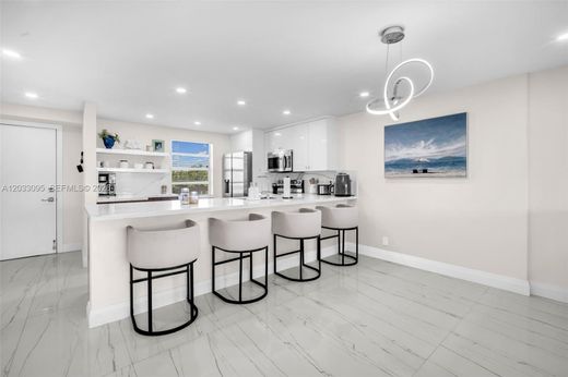 Residential complexes in Dania Beach, Broward County