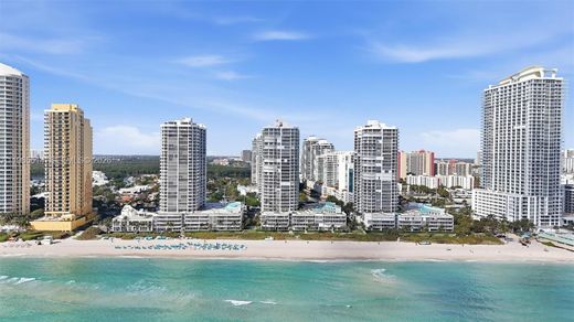 Residential complexes in Sunny Isles Beach, Miami-Dade