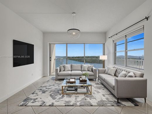 Kamienica w Sunny Isles Beach, Miami-Dade County