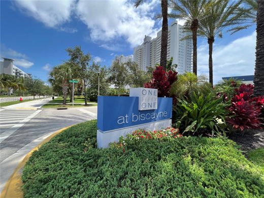Complexes résidentiels à North Miami, Comté de Miami-Dade