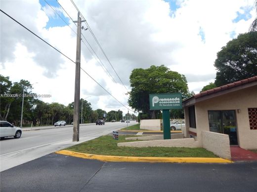 Complesso residenziale a Miami, Miami-Dade County