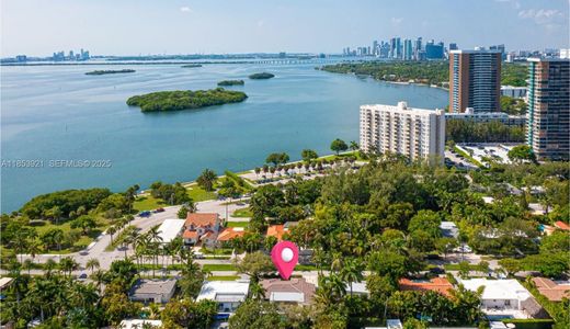 マイアミ, Miami-Dade Countyのヴィラ