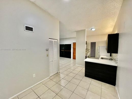 Complexes résidentiels à Miami, Comté de Miami-Dade