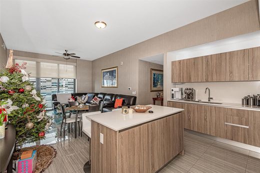 Aventura, Miami-Dade Countyのアパートメント・コンプレックス