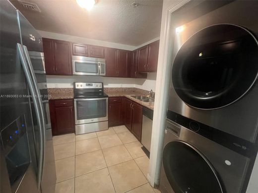 Complesso residenziale a Miami, Miami-Dade County