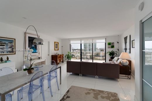 Komplex apartman Miami Beach, Miami-Dade County