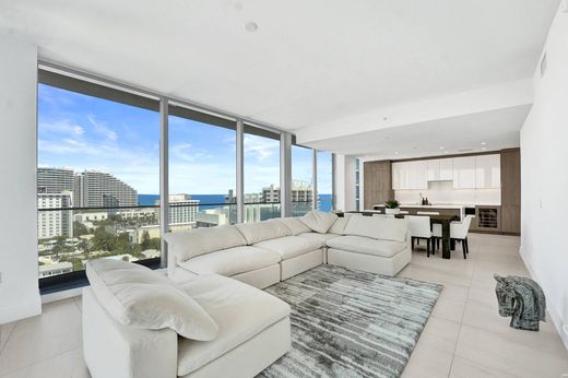 Residential complexes in Fort Lauderdale, Broward County