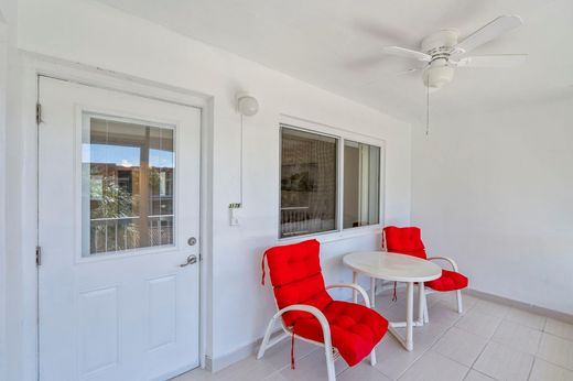 Wohnkomplexe in Hallandale Beach, Broward County