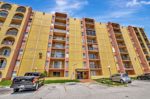 Residential complexes in Miami, Miami-Dade