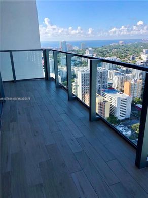 ‏בניין ב  מיאמי, Miami-Dade County