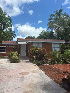 Villa in Miami Heights Trailer Park, Miami-Dade