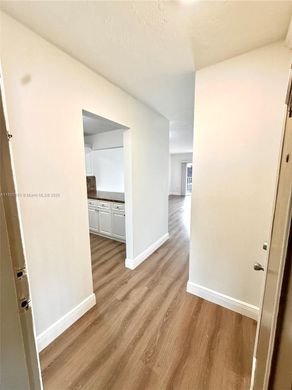 Komplex apartman Miami, Miami-Dade County