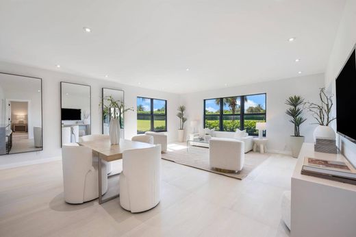 Residential complexes in Delray Beach, Palm Beach