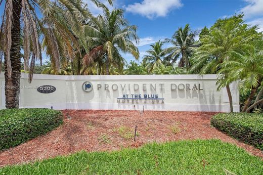 Complesso residenziale a Doral, Miami-Dade County