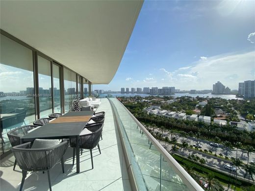 Kamienica w Sunny Isles Beach, Miami-Dade County