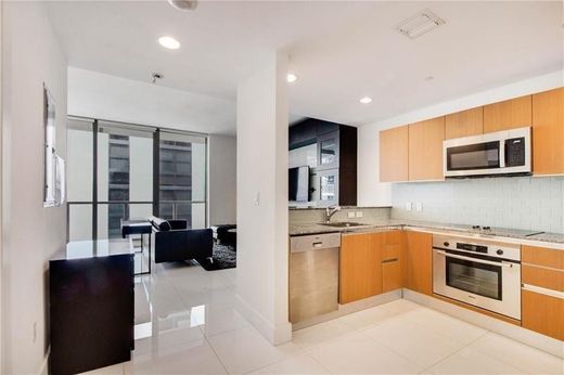 Komplex apartman Miami, Miami-Dade County