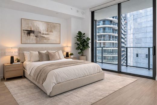 Complesso residenziale a Miami, Miami-Dade County