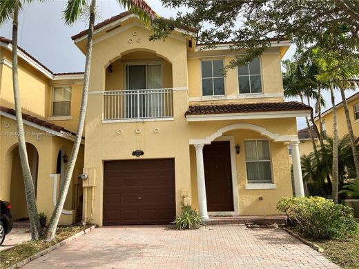 Villa a South Miami Heights, Miami-Dade County