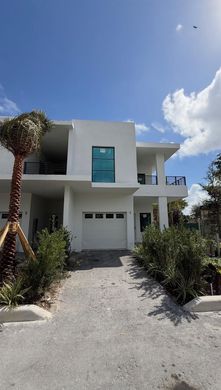 Townhouse in Hollywood, Broward County
