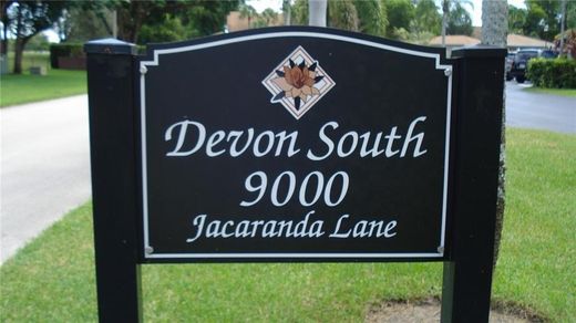 Residential complexes in Plantation, Broward County