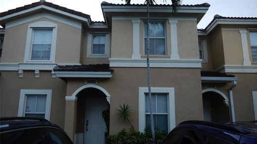 Townhouse in Miramar, Broward County