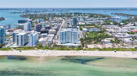 Residential complexes in Miami Beach, Miami-Dade