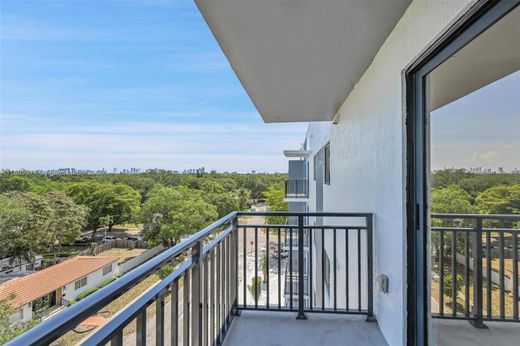 公寓楼  North Miami, Miami-Dade County