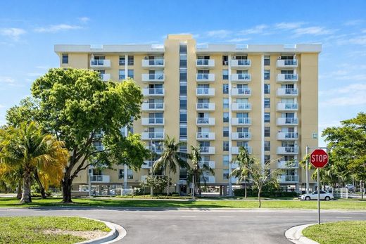 Complexes résidentiels à North Miami, Comté de Miami-Dade