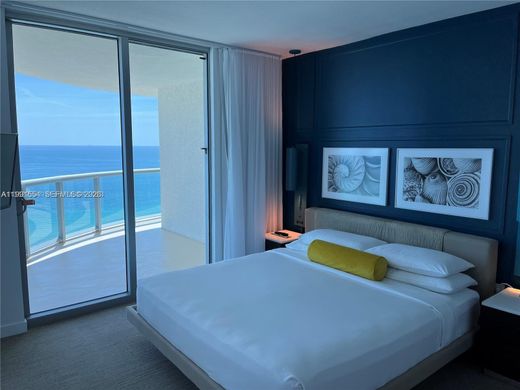 Residential complexes in Sunny Isles Beach, Miami-Dade