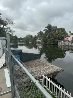 콘도미니엄 / Miami Terrace Mobile Home, Miami-Dade County