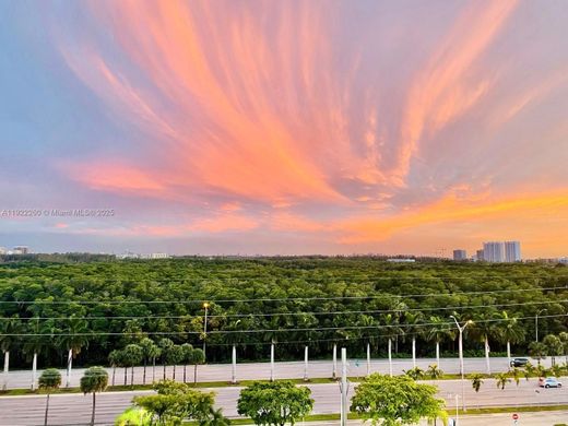 Wohnkomplexe in North Miami Beach, Miami-Dade County