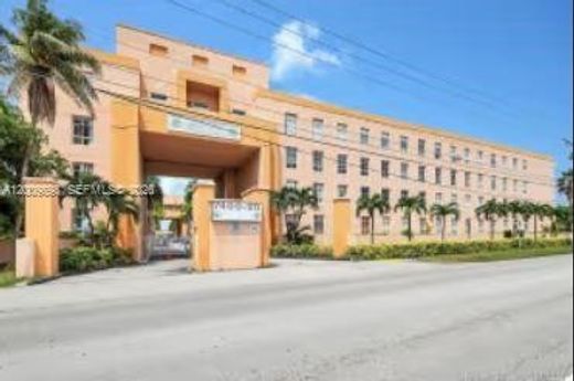 Residential complexes in Hialeah, Miami-Dade