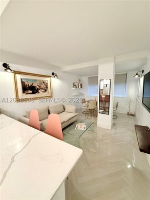 Residential complexes in Miami, Miami-Dade
