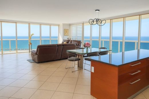 Жилой комплекс, Hallandale Beach, Broward County