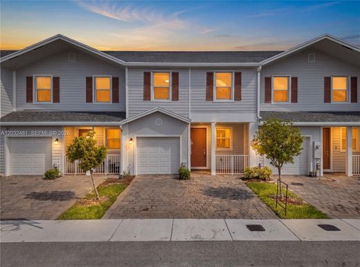 Townhouse - Homestead, Miami-Dade County