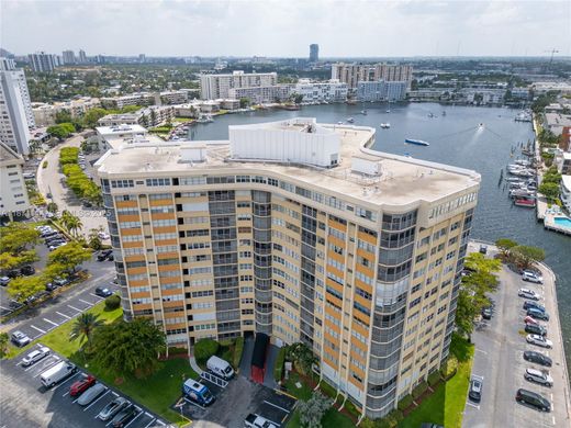 Appartementencomplex in Hallandale Beach, Broward County