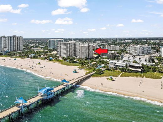 Residential complexes in Pompano Beach, Broward County
