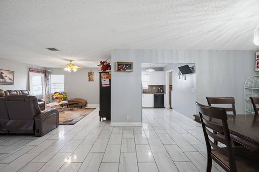 Villa in North Lauderdale, Broward County