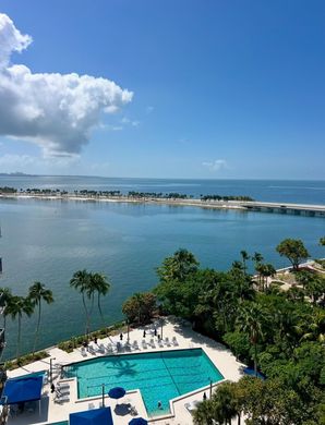 Kamienica w Miami, Miami-Dade County